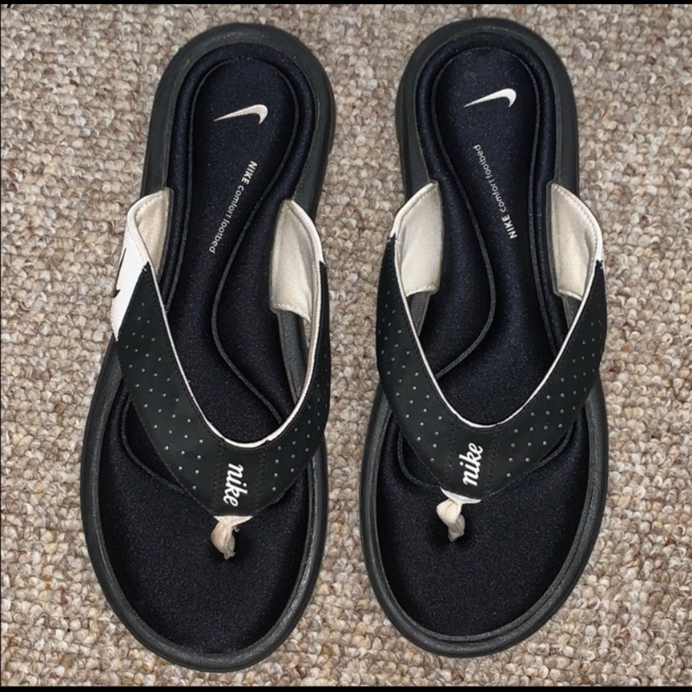 Nike flip flops